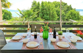 Three-Bedroom Apartment in Crikvenica
